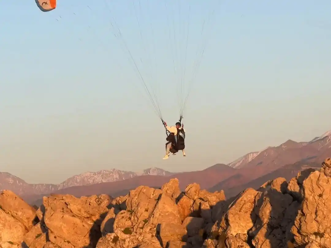 Tandem paragliding flight in Morocco